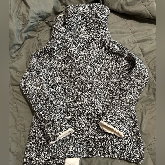 Zara Knit comfy sweater grey and white button up size small - Picture 5 of 6